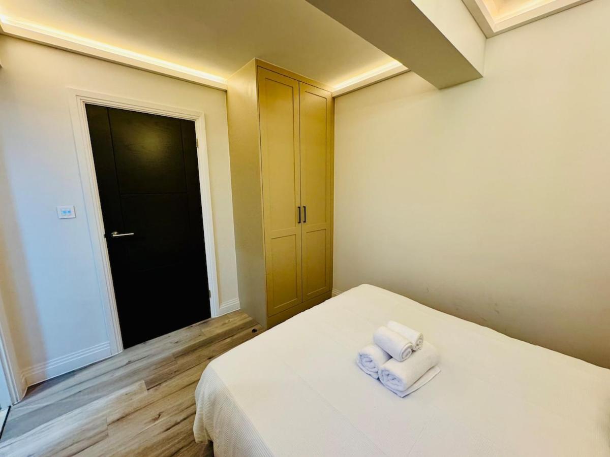 Modern 3 Bedroom Marylebone Apt, 5 Min From Station!